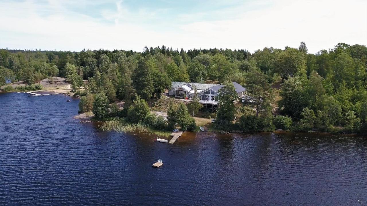 Holmsjö Stenhaella Bed&Breakfast מראה חיצוני תמונה