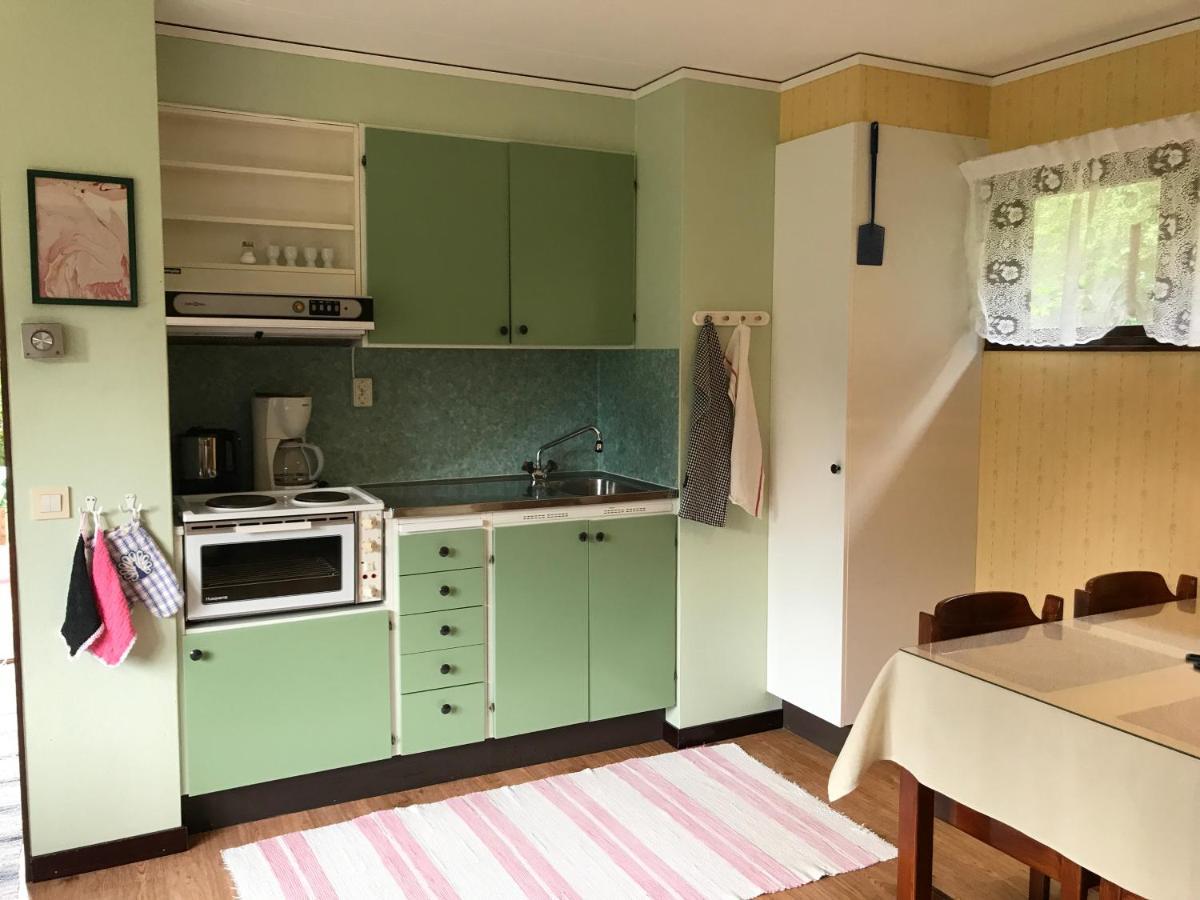 Holmsjö Stenhaella Bed&Breakfast מראה חיצוני תמונה